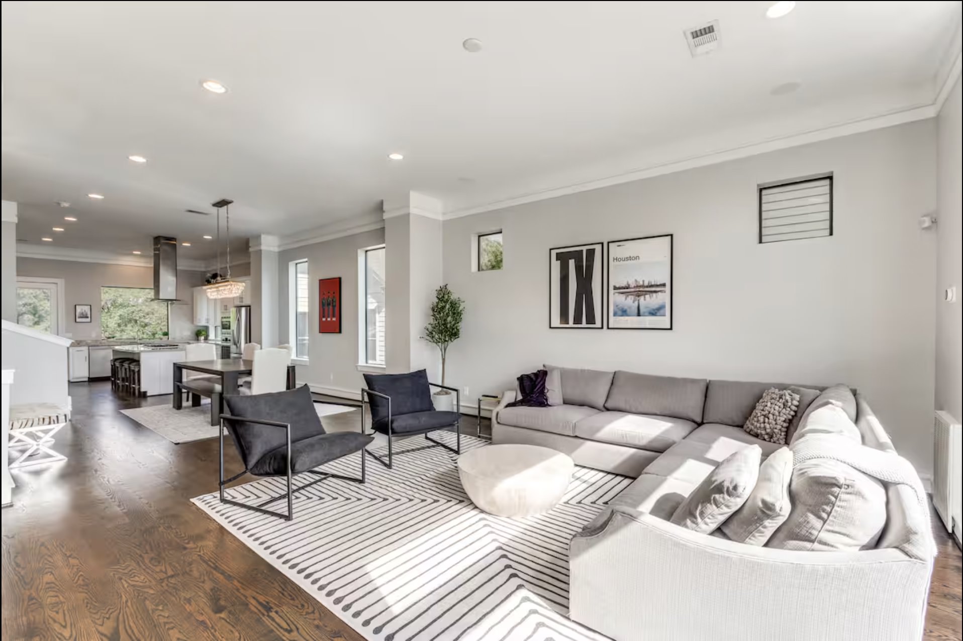 Houston AirBnB Inside